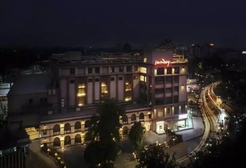 Sunday Hotel Vadodara