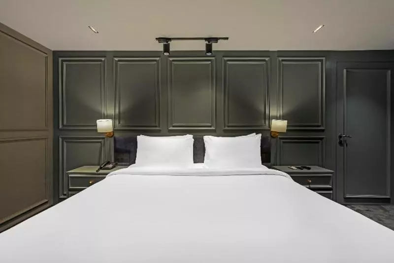 Sunday Hotel Vadodara