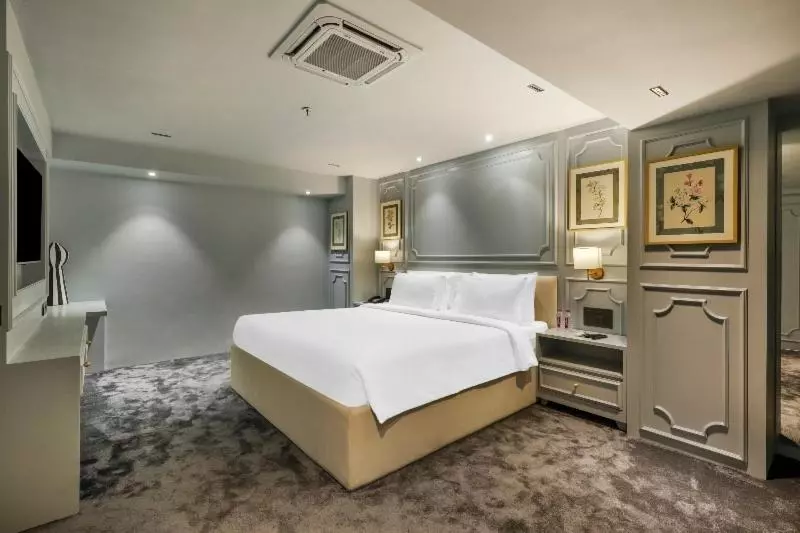 Sunday Hotel Vadodara