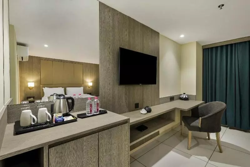 Sunday Hotel Vadodara