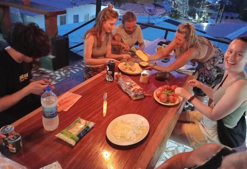 فندق صغير Hostal Portobelo