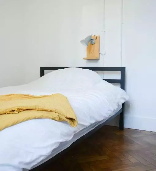 Retkeilymaja The Bristol Wing