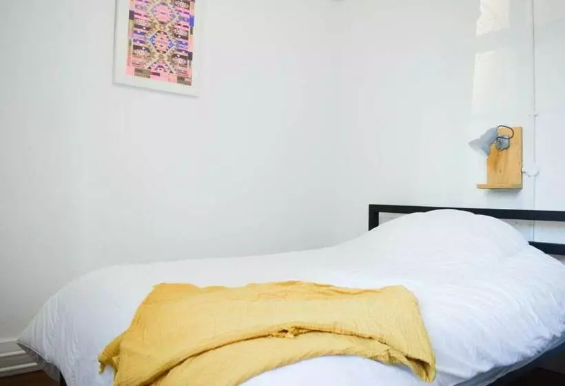 Retkeilymaja The Bristol Wing