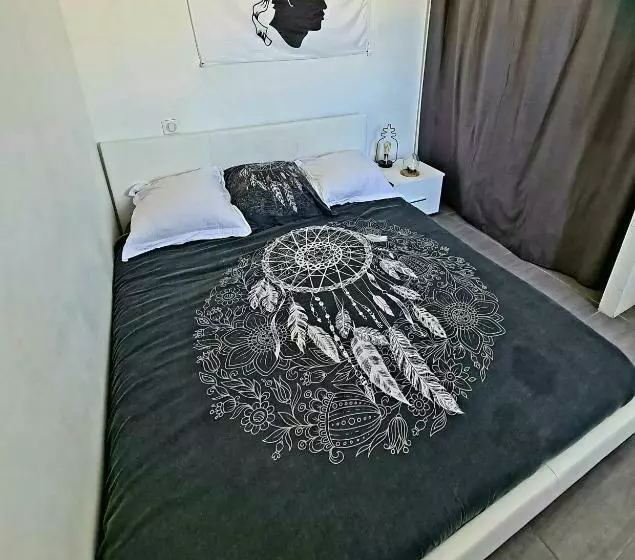 ベッドアンドブレックファースト Chambre Privée Dans Un Très Bel Appartement Sur Le Port