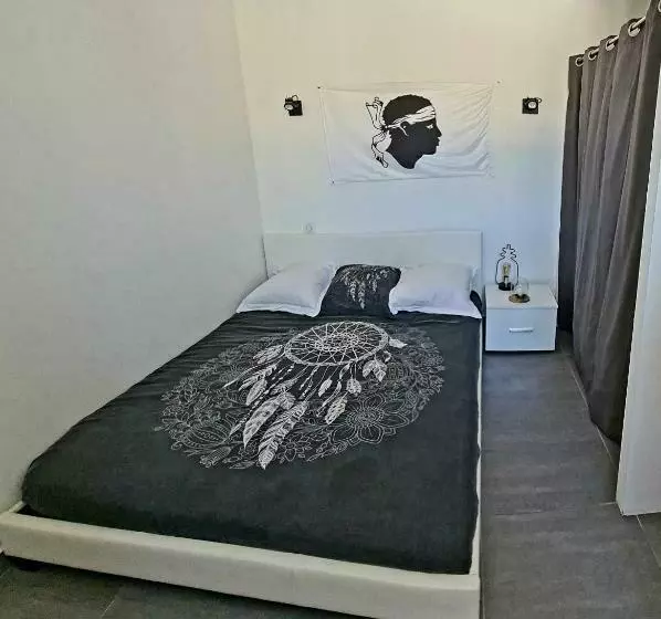 ベッドアンドブレックファースト Chambre Privée Dans Un Très Bel Appartement Sur Le Port
