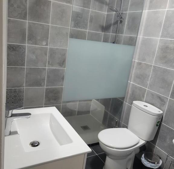 تختخواب و صبحانه Le 9ème étage Du Bonheur