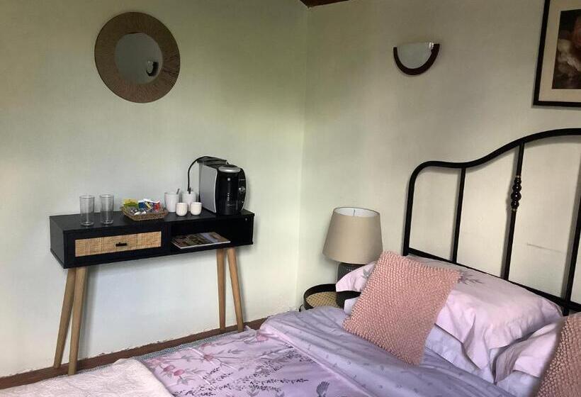 צימר No. 5 Plaisance   Room 2