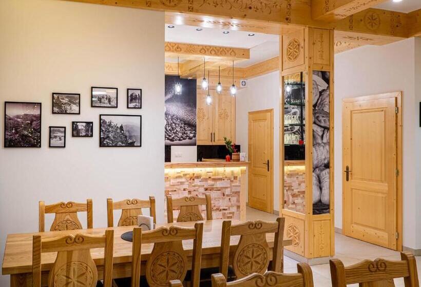 민박 Villa Taternik By Golden Apartments