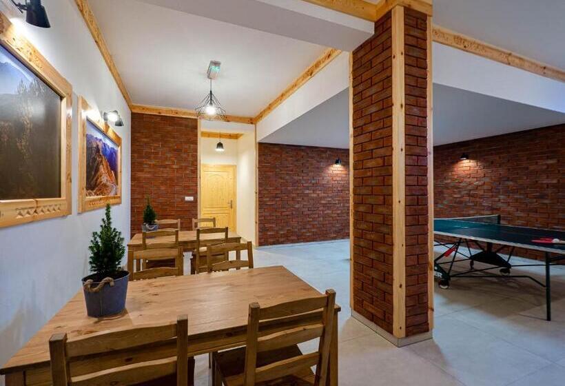 민박 Villa Taternik By Golden Apartments