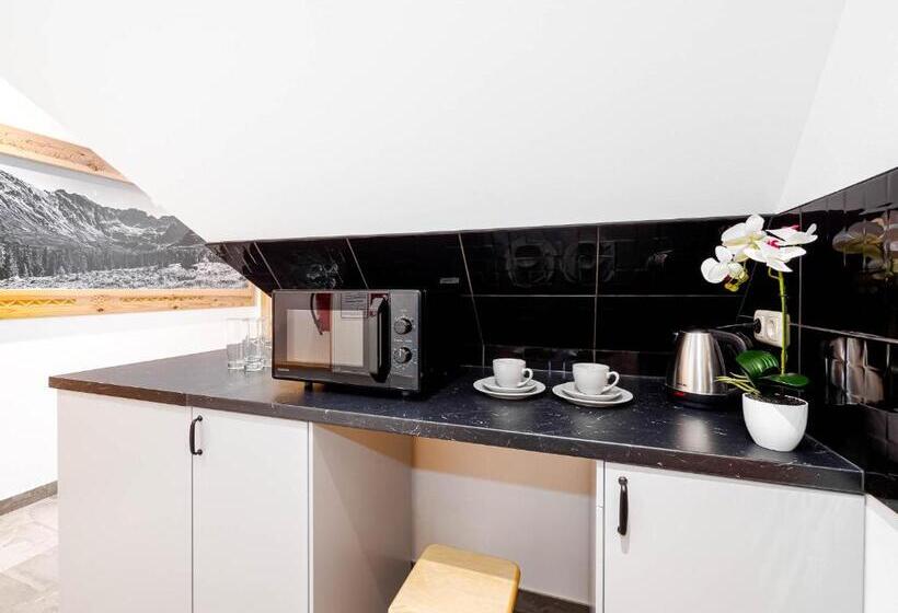 민박 Villa Taternik By Golden Apartments