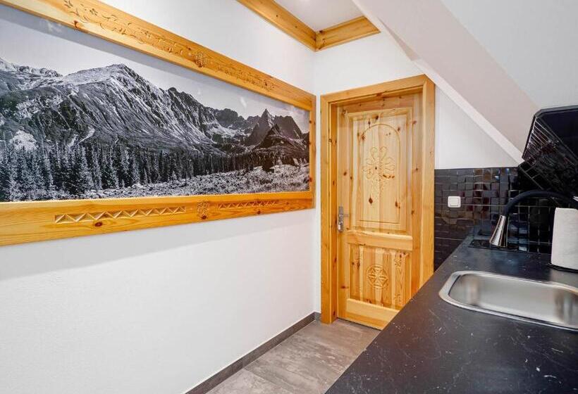 민박 Villa Taternik By Golden Apartments