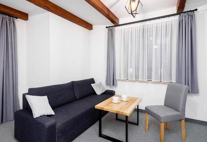 민박 Villa Taternik By Golden Apartments