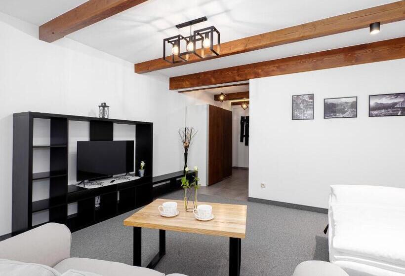 민박 Villa Taternik By Golden Apartments