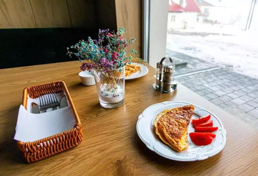 Garda   Breakfast Included In The Price Restaurant Free Parking Mountain View Kitchen In The Apartme