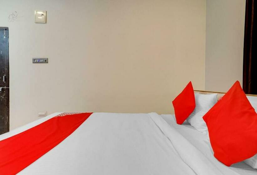 ホテル Flagship Sairam Residency