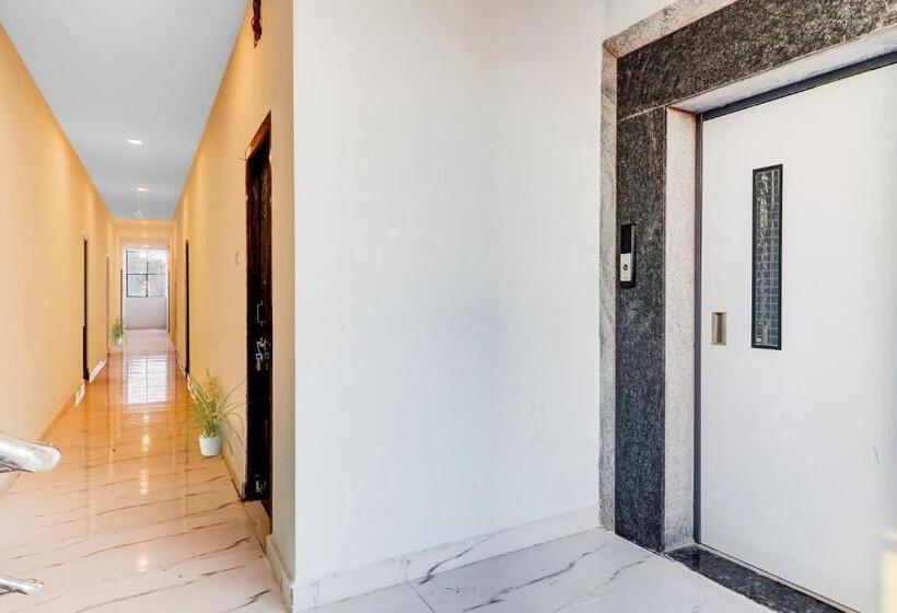 ホテル Flagship Sairam Residency