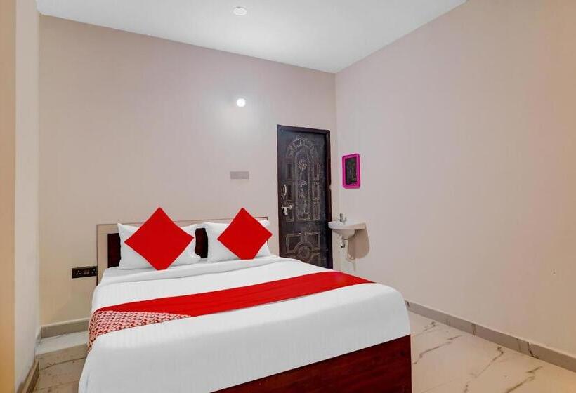 ホテル Flagship Sairam Residency