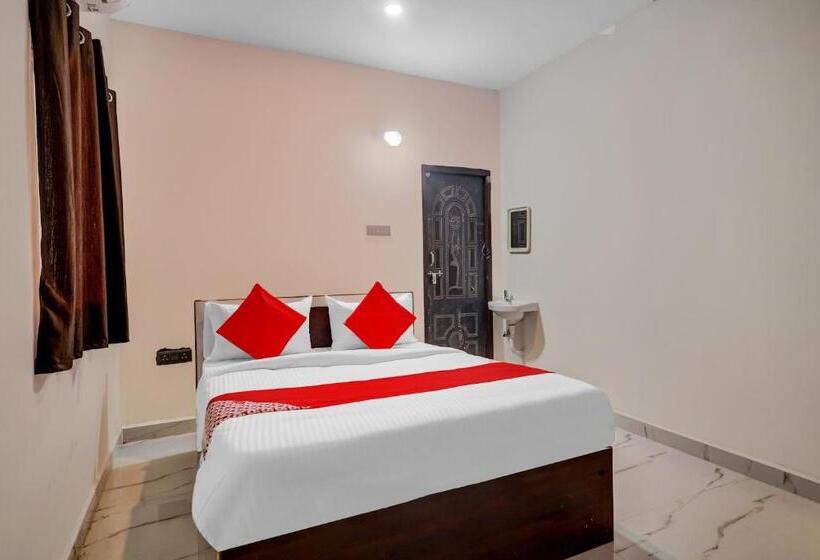 ホテル Flagship Sairam Residency