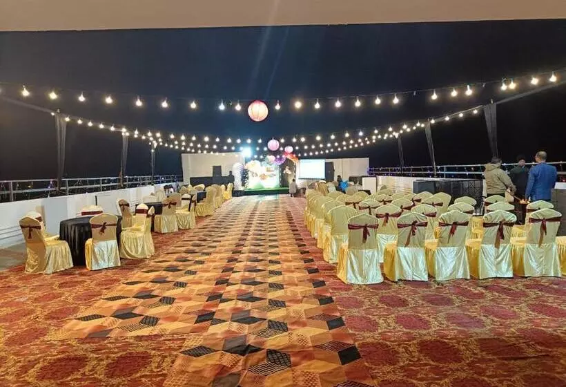 Hotelli Golden Orchid