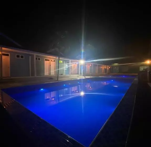 Hotelli Green Forest  Resort