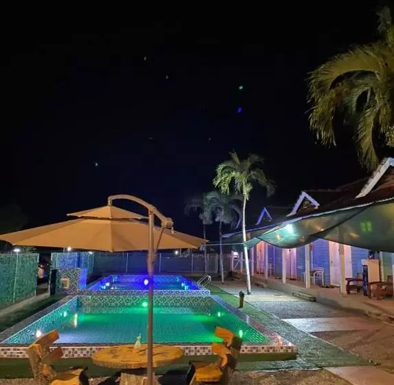 Hotelli Green Forest  Resort