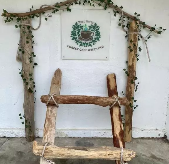 Hotelli Green Forest  Resort