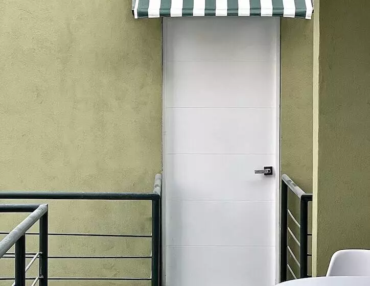 ホテル Oasis Tropical