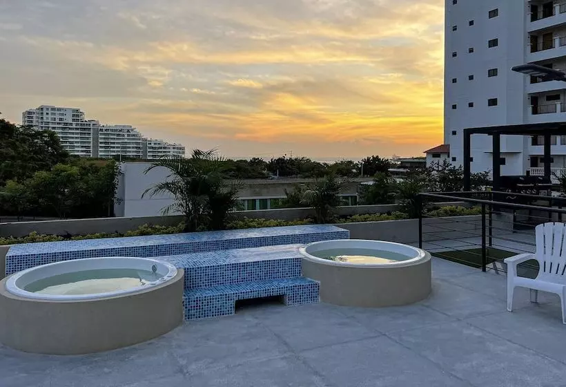 ホテル Oasis Tropical