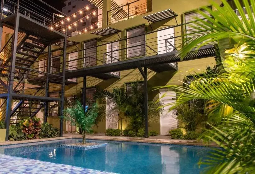 ホテル Oasis Tropical