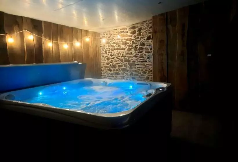 Majatalo A La Mémoire De Merlin