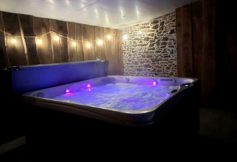 膳宿费 A La Mémoire De Merlin