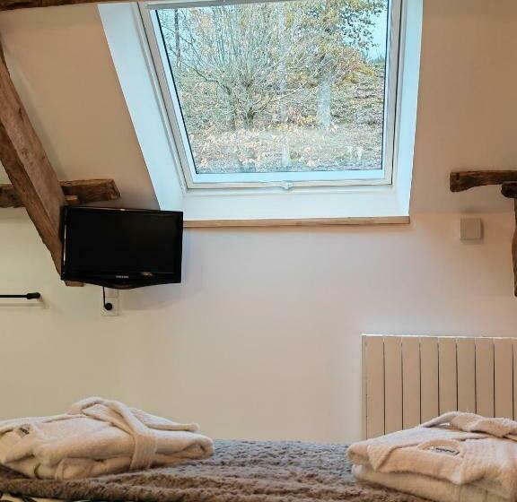 膳宿费 A La Mémoire De Merlin