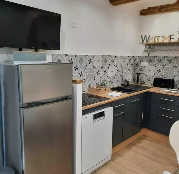 Majatalo A La Mémoire De Merlin