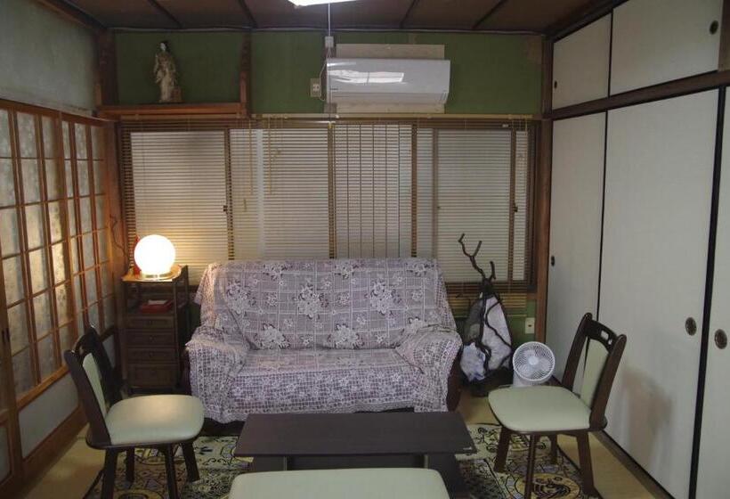 פנסיון Annex Higashifujita