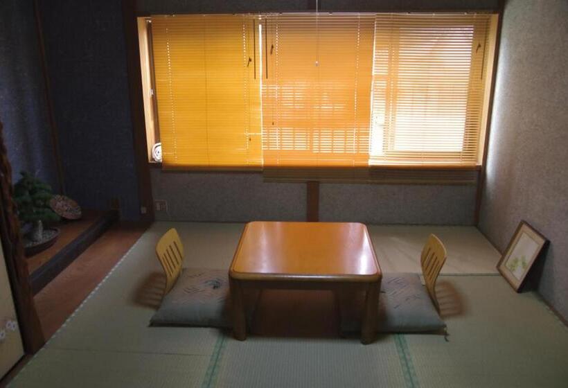 פנסיון Annex Higashifujita