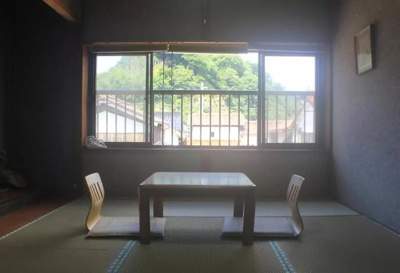 ペンション Annex Higashifujita