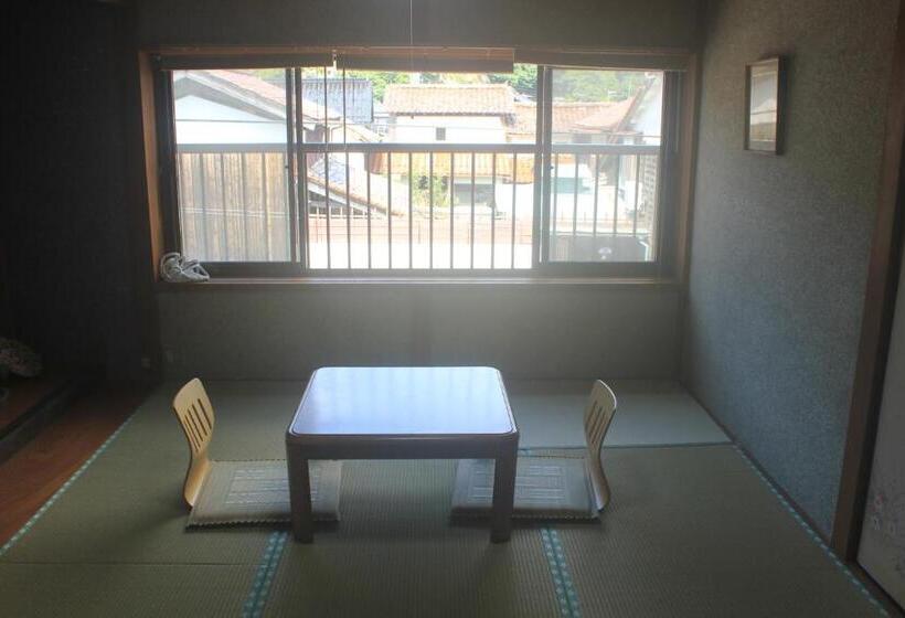 פנסיון Annex Higashifujita