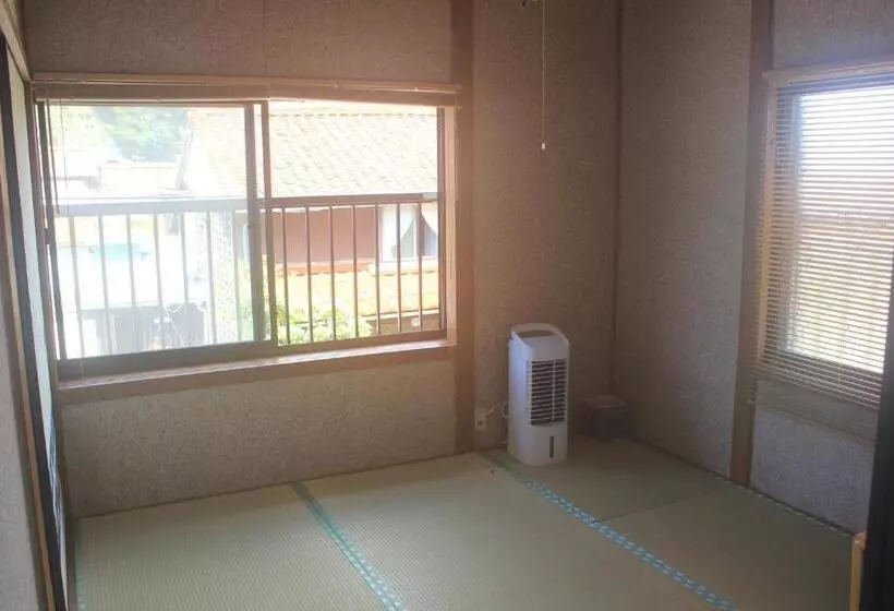 ペンション Annex Higashifujita