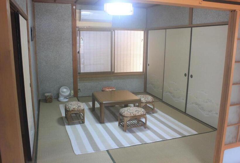 פנסיון Annex Higashifujita