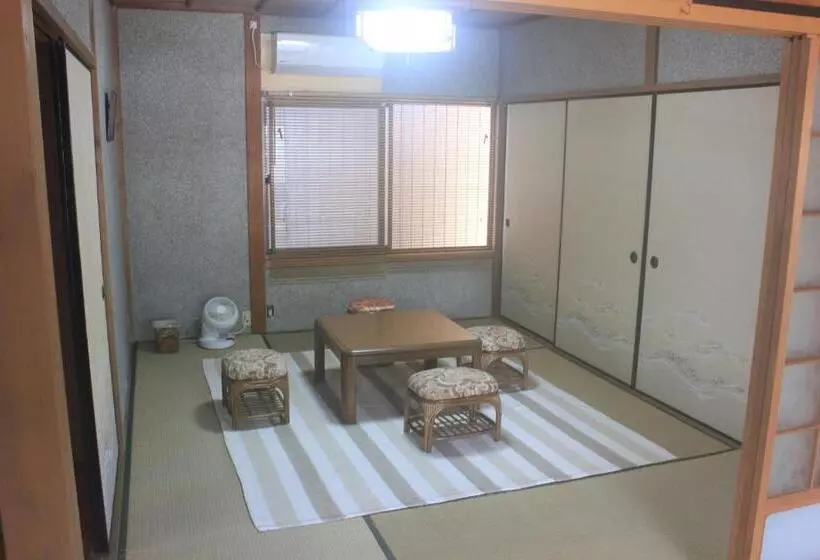 ペンション Annex Higashifujita