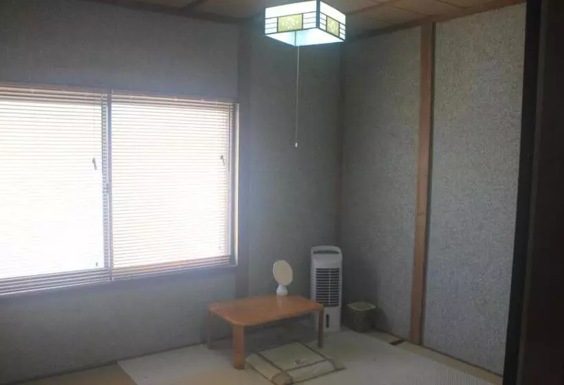 ペンション Annex Higashifujita