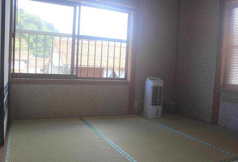 פנסיון Annex Higashifujita