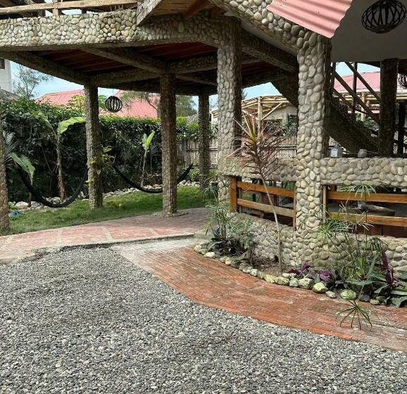 膳宿费 Malevo Suites Apartments