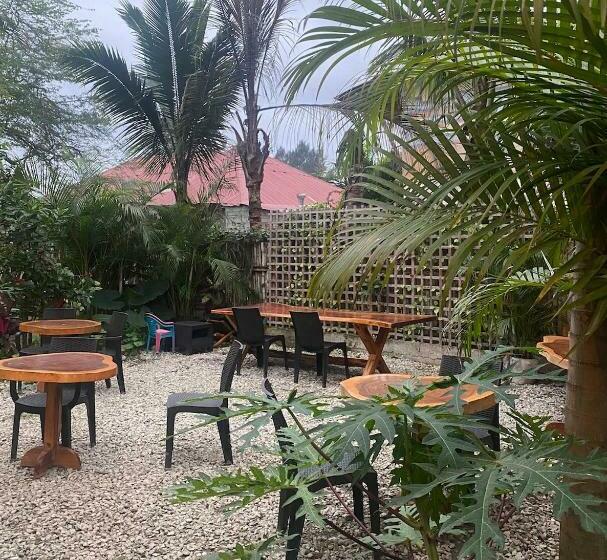 膳宿费 Malevo Suites Apartments