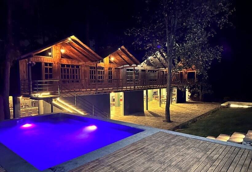 Pine Tree Mazamitla Hotel Boutique & Cabañas