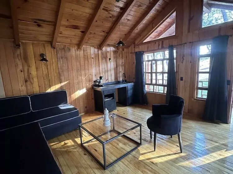 Pine Tree Mazamitla Hotel Boutique & Cabañas