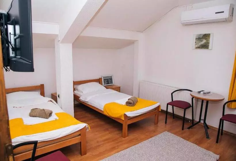 هاستل Domaćinska Kuća Banja Luka