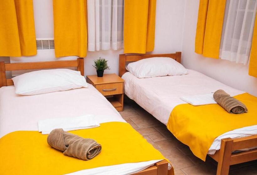 هاستل Domaćinska Kuća Banja Luka