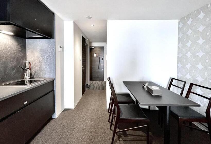 Apartment Hotel 11 Namba