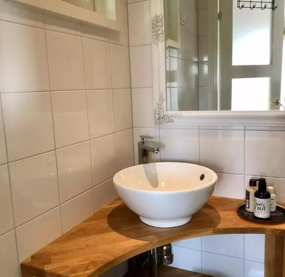 ベッドアンドブレックファースト Annehill I Bro